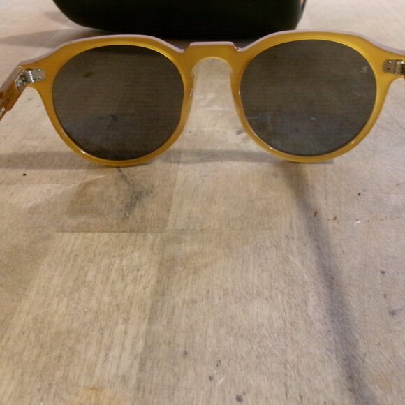 Brand New in Case Raen Sunglasses - Picture 5 of 7